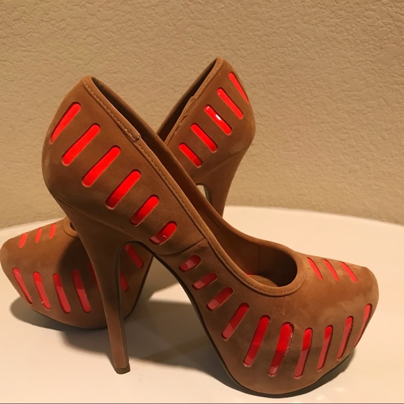 Faux Suede Pumps with Neon Red/Orange - Picture 3 of 6